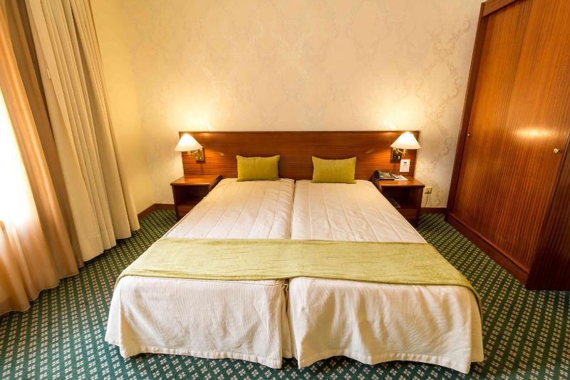 Hotel Eurosol Gouveia Extérieur photo